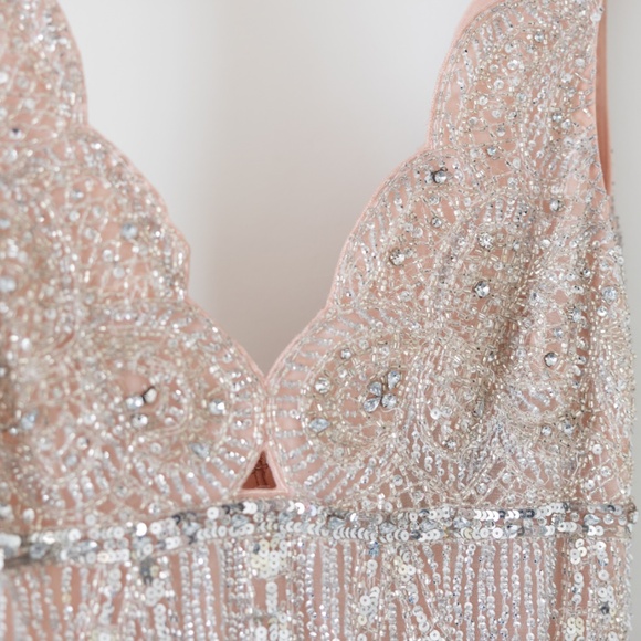 Basix Mini scalloped beaded dress light pink Size: 0 - Picture 7 of 9